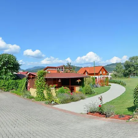 Mirabel 招待所 2*