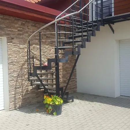 招待所 Mirabel 2*